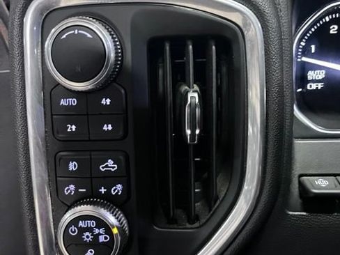 Used 2019 GMC Sierra 1500 Denali w/ Denali Ultimate Package AWD/4WD image 28