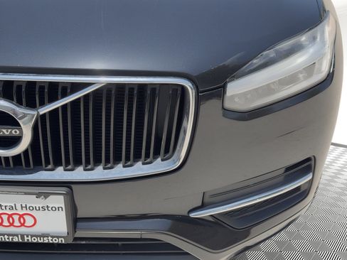 Used 2019 Volvo XC90 T5 Momentum FWD image 11