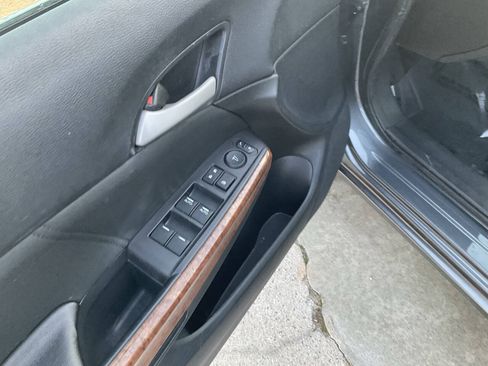 Used 2012 Honda Accord EX-L image 10