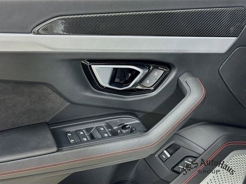 Used 2021 Lamborghini Urus AWD/4WD image 24