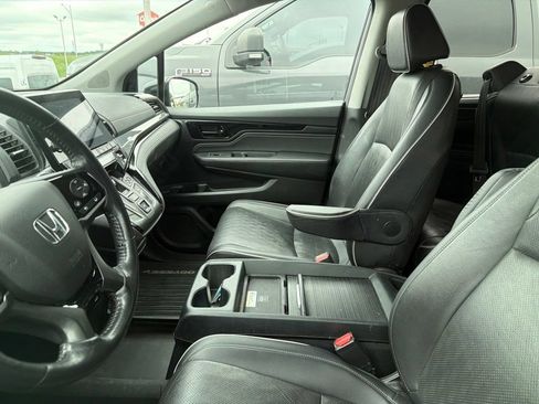Used 2023 Honda Odyssey Elite image 9