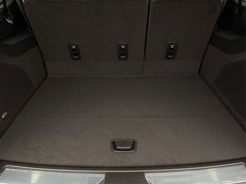 New 2025 Cadillac Escalade ESV Sport Platinum image 11