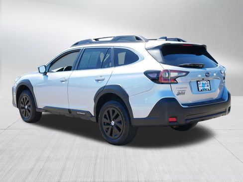 Certified 2024 Subaru Outback Premium AWD/4WD image 5