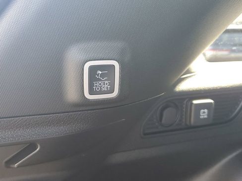 New 2025 Jeep Grand Cherokee Altitude image 11