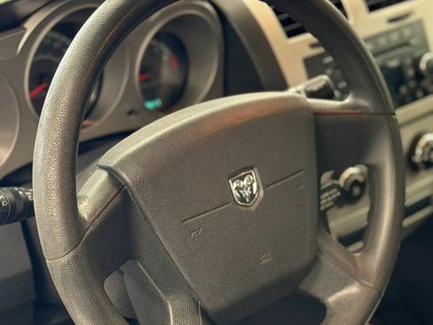 Used 2010 Dodge Avenger SXT FWD image 18