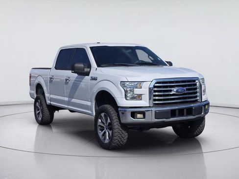 Used 2015 Ford F150 XLT w/ Equipment Group 302A Luxury RWD image 3