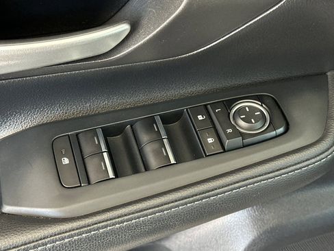 Used 2024 Toyota Grand Highlander FWD image 12