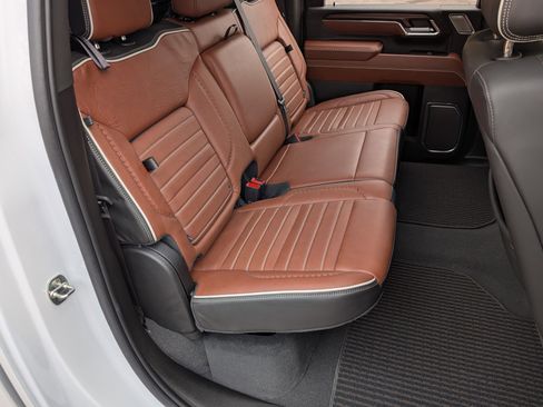 Used 2024 GMC Sierra 2500 Denali Ultimate w/ Max Trailering Package image 20