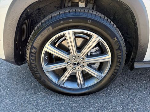 Used 2020 Mercedes-Benz GLS 450 4MATIC image 24