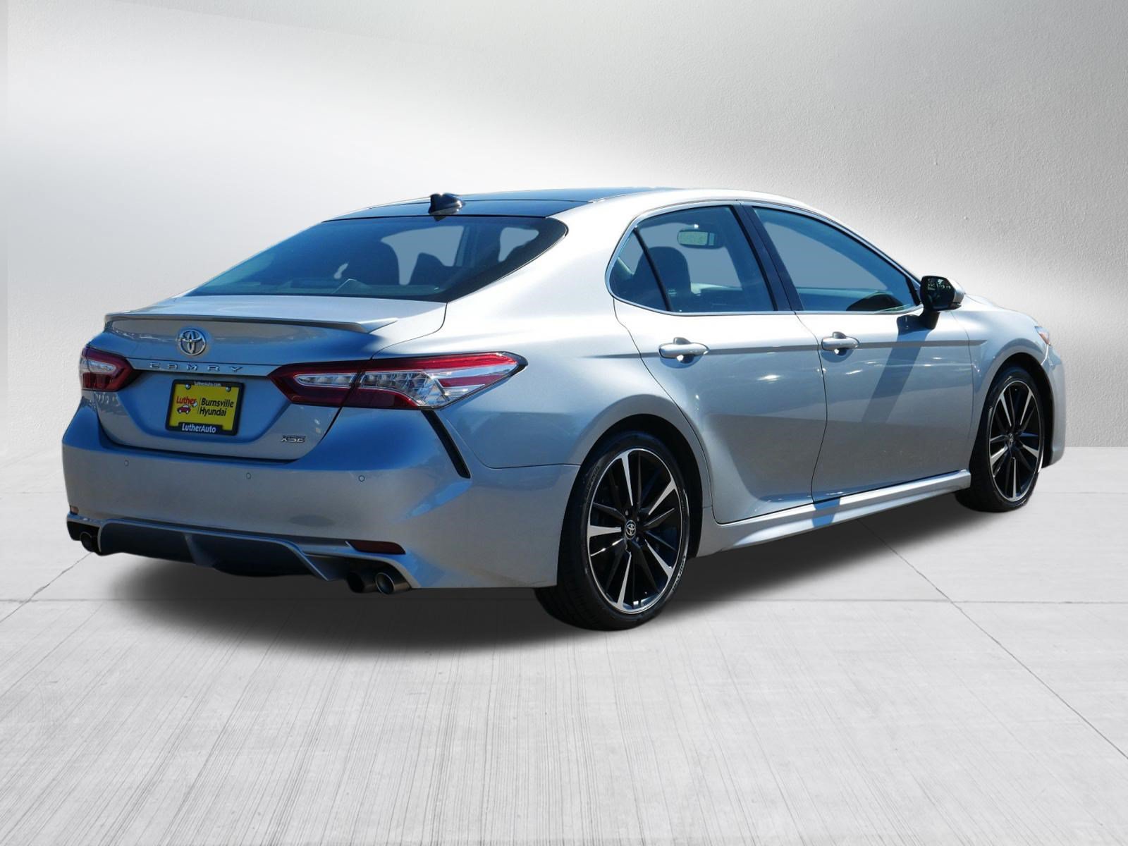 Used 2020 Toyota Camry XSE w/ Driver Assist Package FWD image 7
