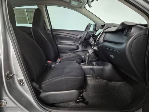 Used 2014 Nissan Versa S Plus FWD image 28