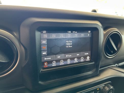 Used 2021 Jeep Wrangler Unlimited Sport image 7