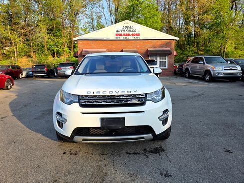 Used 2017 Land Rover Discovery Sport HSE Luxury image 2