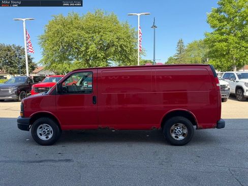 Used 2009 GMC Savana 3500 w/ Power Package RWD image 8