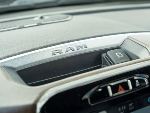 Used 2024 RAM 3500 Laramie image 25