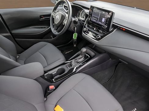 Used 2022 Toyota Corolla LE image 51