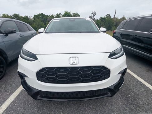 Used 2024 Honda HR-V EX-L image 2