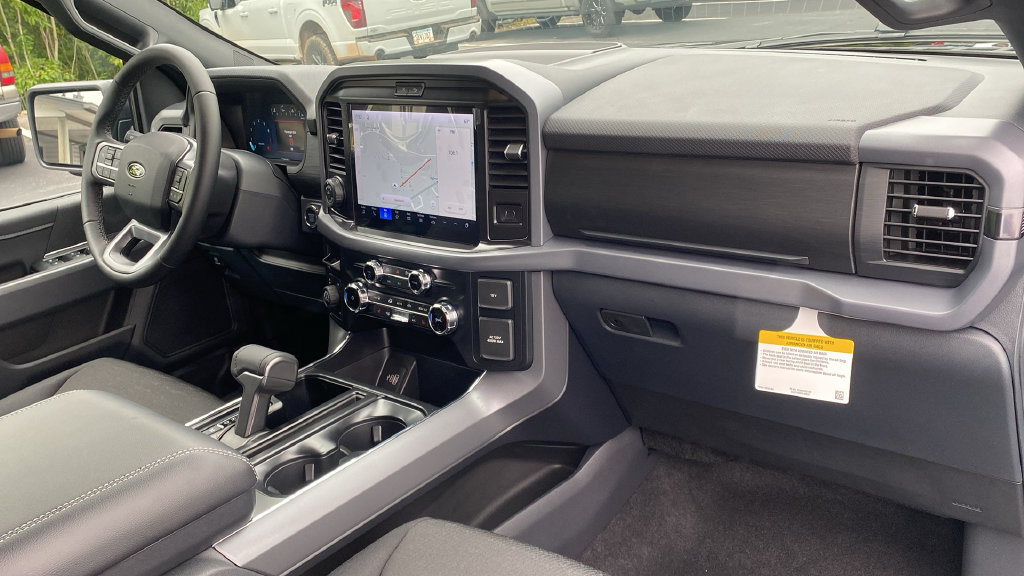 New 2026 Ford F150 XLT w/ Equipment Group 302A MID AWD/4WD image 11