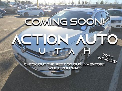 Used 2018 Volkswagen Golf SEL image 1