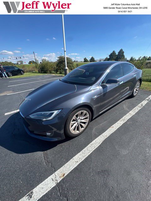 Used 2017 Tesla Model S 60 RWD image 1