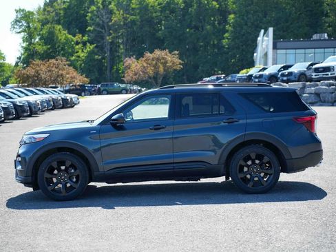 Used 2023 Ford Explorer ST-Line w/ Class IV Trailer Tow Package AWD/4WD image 8