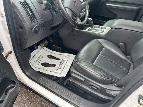 Used 2010 Ford Edge SEL image 10