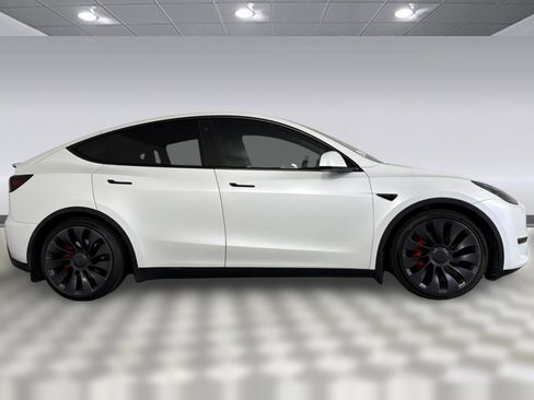 Used 2021 Tesla Model Y Performance image 7