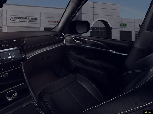 New 2026 Jeep Grand Cherokee L 4WD image 19