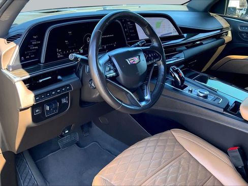 Used 2022 Cadillac Escalade Sport w/ Touring Package AWD/4WD image 16
