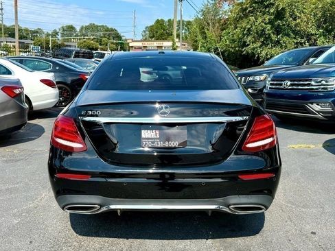 Used 2017 Mercedes-Benz E 300 E 300 image 9