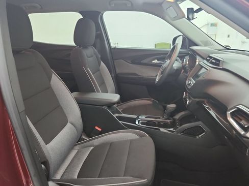 Used 2023 Chevrolet TrailBlazer LT FWD image 35