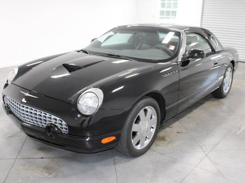Used 2002 Ford Thunderbird RWD image 4