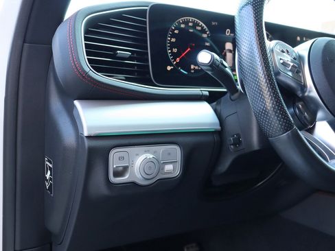 Used 2023 Mercedes-Benz GLE 53 AMG 4MATIC w/ Exterior Lighting Package image 28