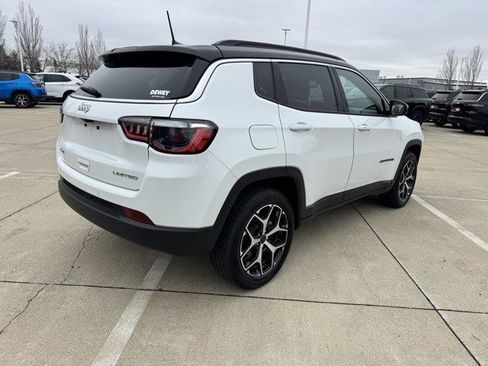 Certified 2025 Jeep Compass Limited image 7