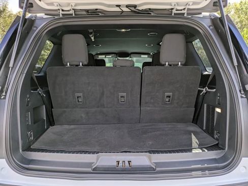 Used 2020 Ford Expedition XLT image 13
