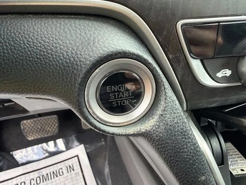 Used 2018 Honda Accord EX image 21