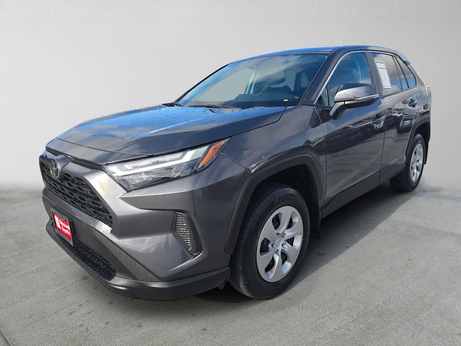 Used 2024 Toyota RAV4 LE AWD/4WD image 7