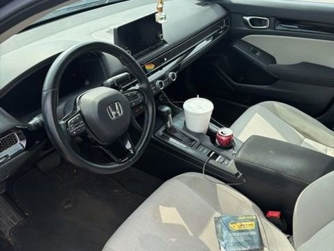 Used 2023 Honda Civic EX image 9