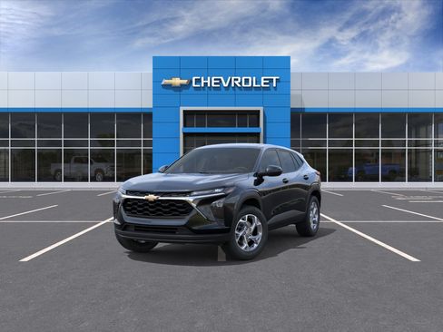 Used 2026 Chevrolet Trax LS w/ LS Convenience Package FWD image 40