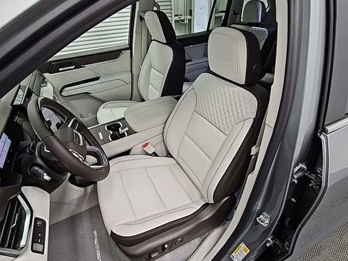 New 2026 GMC Acadia Denali w/ Super Cruise Package FWD image 28