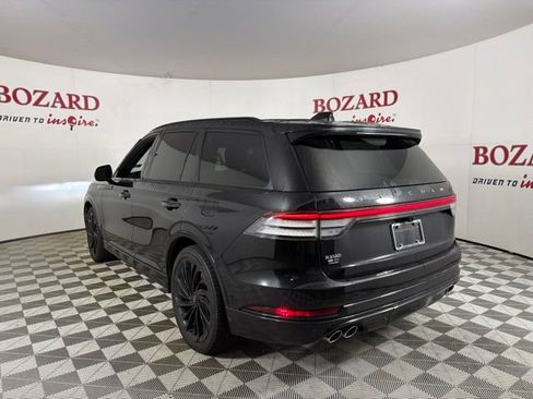 Used 2025 Lincoln Aviator Reserve w/ Luxury Package RWD image 6