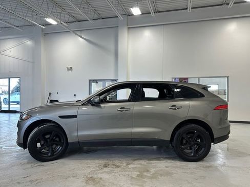 Used 2020 Jaguar F-PACE Premium image 12