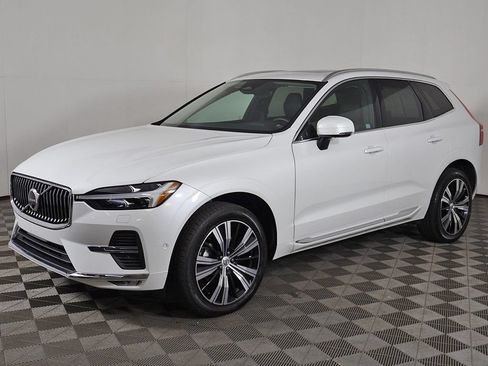 Used 2023 Volvo XC60 B5 Plus w/ Climate Package AWD/4WD image 10