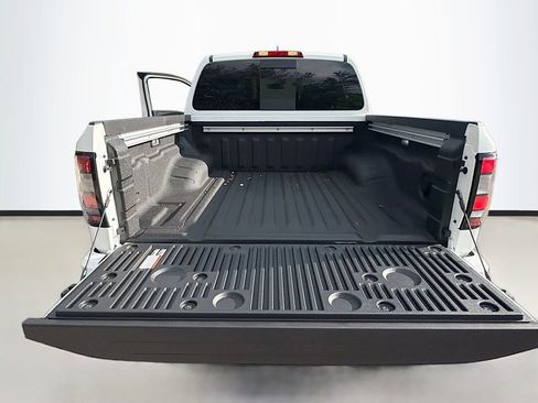 New 2026 Nissan Frontier SV image 27