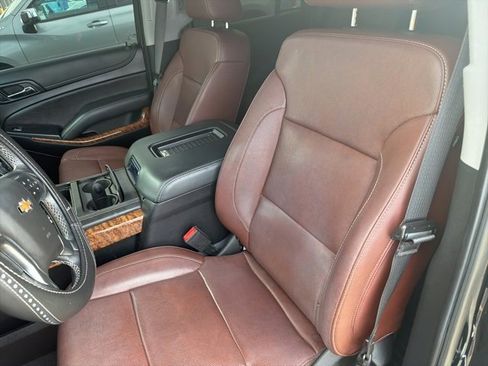 Used 2020 Chevrolet Tahoe Premier w/ Premier Plus Edition image 16