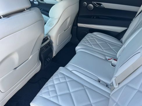 New 2025 Genesis GV80 3.5T Prestige image 12