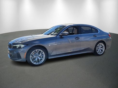Used 2026 BMW 330i xDrive Sedan w/ Premium Package image 3