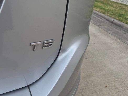 Used 2015 Volvo XC60 T5 Platinum image 22