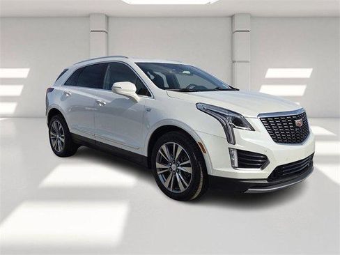 Certified 2025 Cadillac XT5 Premium Luxury image 7