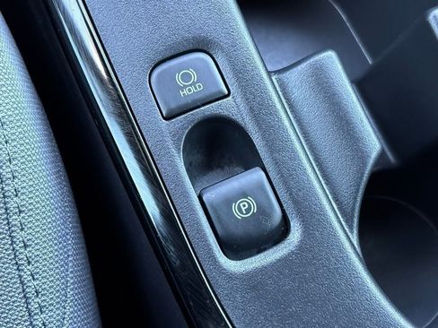 Certified 2025 Toyota Corolla SE image 21